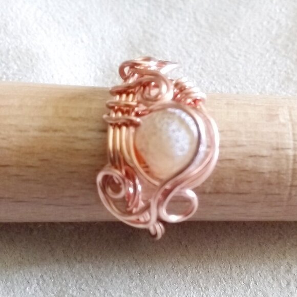 Honey + Tan Frosted Dragonvein Agate + Copper Wire Wrap Ring - Generous Size 9 - Picture 6 of 9
